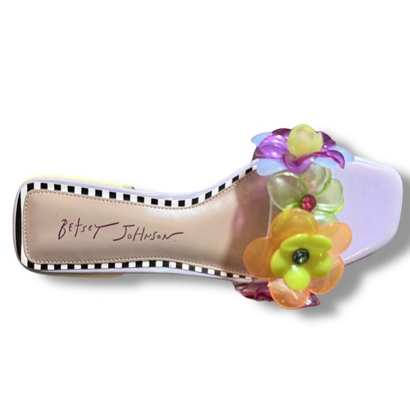 NIB Betsey Johnson Journi Lilac Multi Floral Embellished Slide Sandals Sz 5.5 - Picture 6 of 12